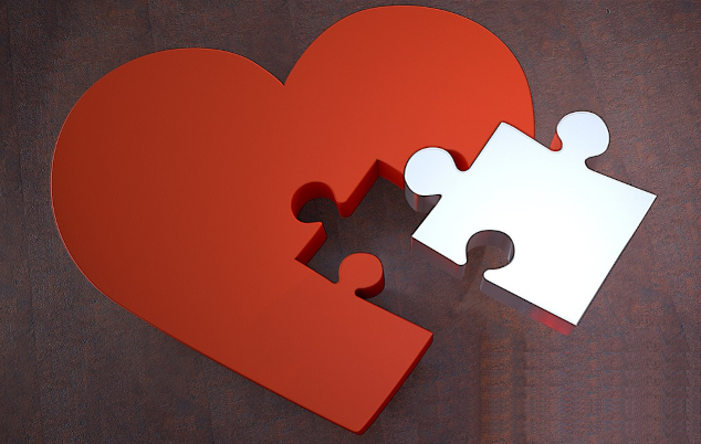 InnerSelf Magazine: April 28, 2025 A puzzle in the shape of a heart, with a single missing piece. Image by PIRO from Pixabay.